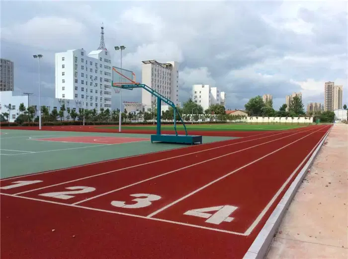 麻城公安局塑胶跑